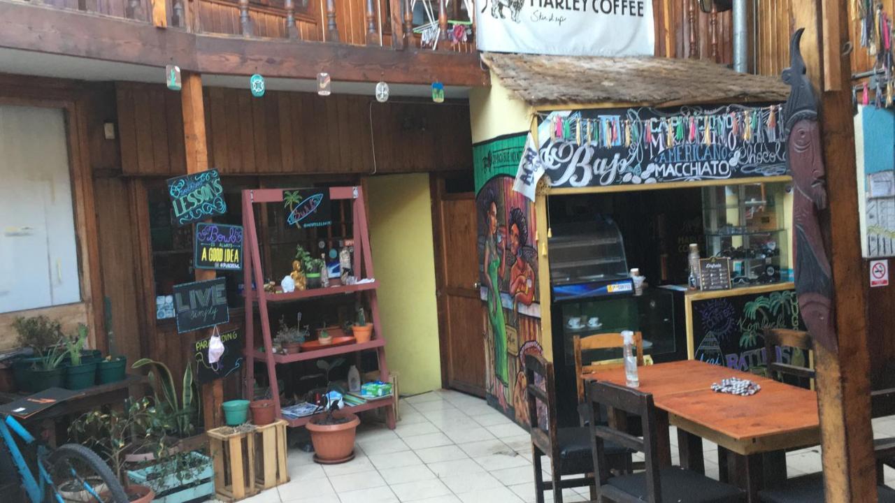 إكيكي Hostel El Bajo المظهر الخارجي الصورة